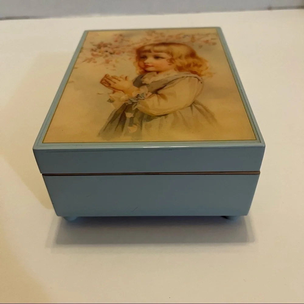 In The Orchard Girl Musical Trinket Box Mozart Lullaby Victorian 1991 Hamilton - Picture 7 of 15